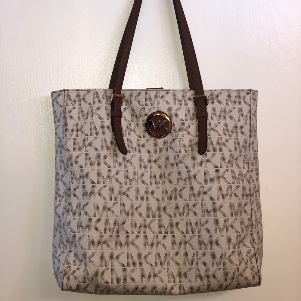 👜 Michael Kors Large Logo Tote Bag